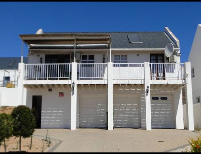2 BEDROOM HOUSE FOR SALE IN DA GAMA BAY